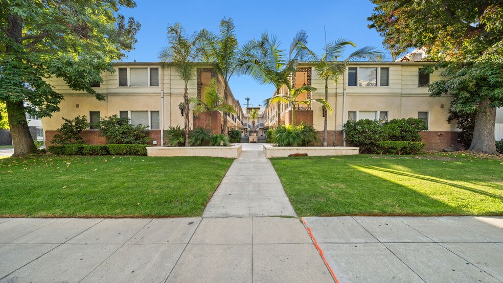 425 N Oakhurst Dr, Beverly Hills, CA en venta - Foto del edificio - Imagen 1 de 7