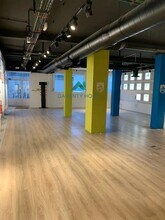 Local en Madrid, Madrid en alquiler Foto del edificio- Imagen 2 de 8