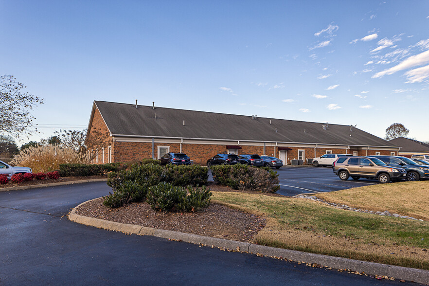 801-B Sunset Drive, Johnson City, TN en venta - Foto del edificio - Imagen 3 de 22