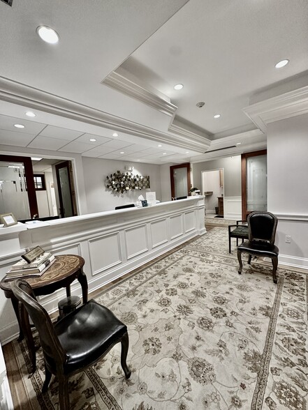 4 Dearfield Dr, Greenwich, CT en alquiler - Foto del interior - Imagen 1 de 21