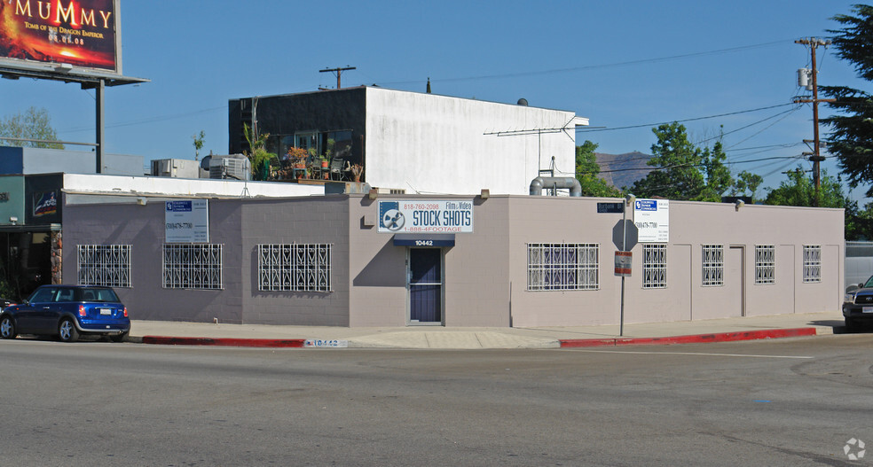 10442 Burbank Blvd, North Hollywood, CA en venta - Foto principal - Imagen 1 de 75