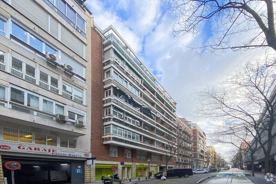 Edificios residenciales en Madrid, MAD en venta - Foto del edificio - Imagen 2 de 2