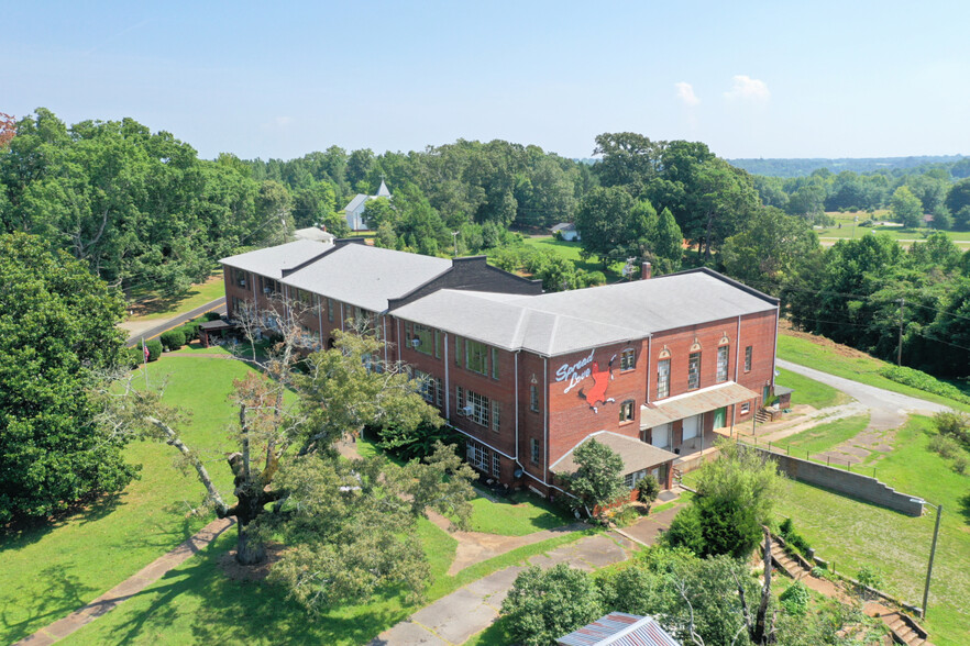 156 School Rd, Mill Spring, NC en venta - Foto del edificio - Imagen 1 de 53