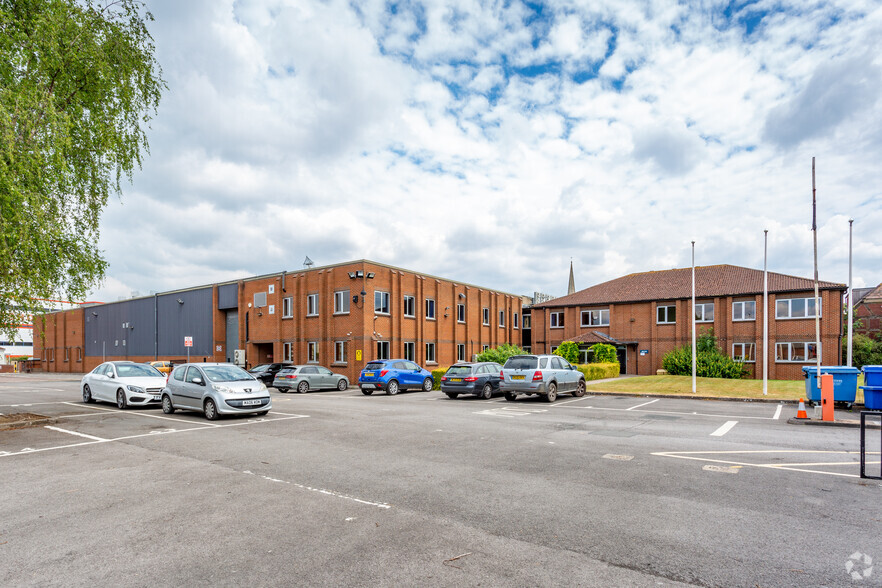 Kingsholm Business Park, Gloucester en alquiler - Foto del edificio - Imagen 1 de 18