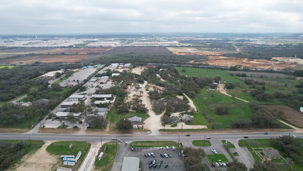 18816 & 18820 FM 2252, San Antonio, TX en alquiler - Foto del edificio - Imagen 3 de 7