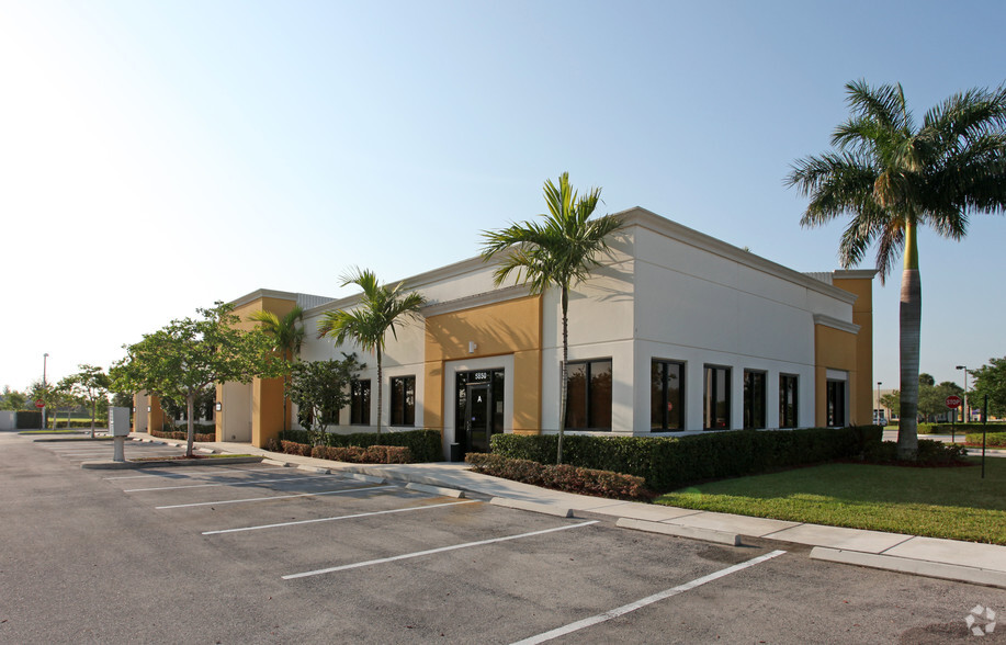 5850 N Hiatus Rd, Fort Lauderdale, FL en alquiler - Foto principal - Imagen 1 de 12