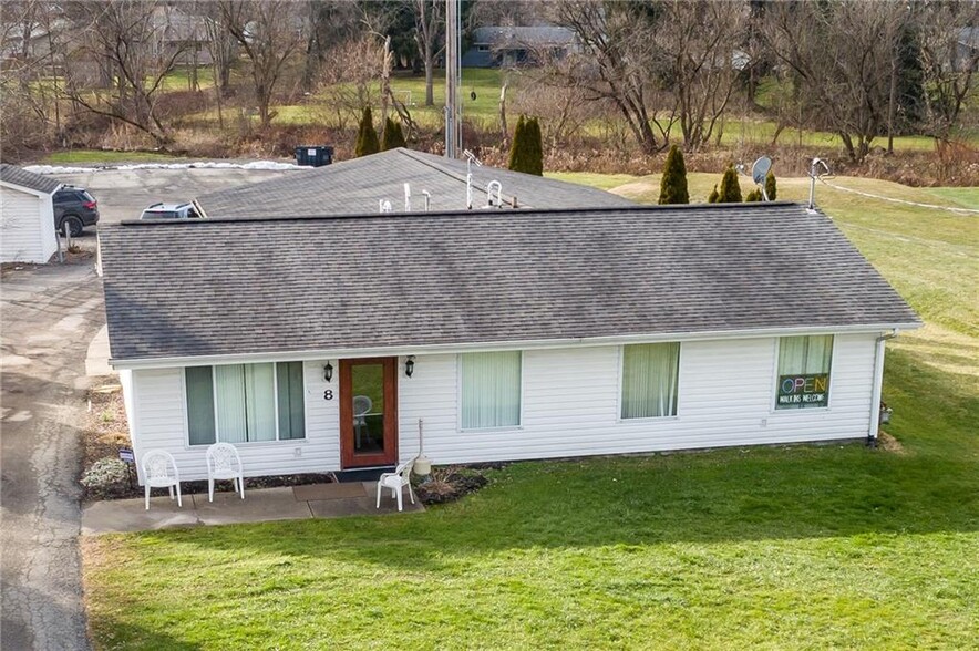 8 Robinhood Dr, Cranberry Township, PA en alquiler - Vista aérea - Imagen 3 de 17