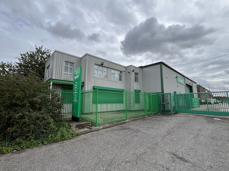 Kingsbridge Rd, Barking en alquiler - Foto del edificio - Imagen 2 de 8