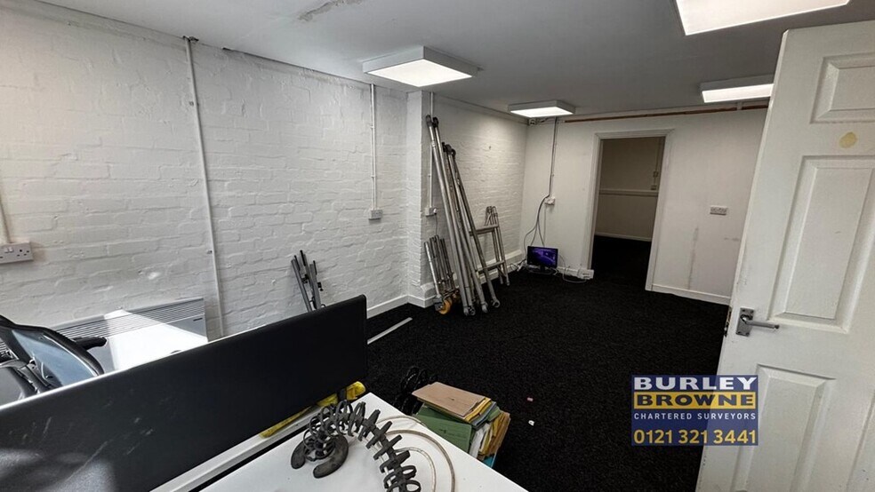 Unit 3, 17 Reddicap, Sutton Coldfield en venta - Foto del interior - Imagen 3 de 11