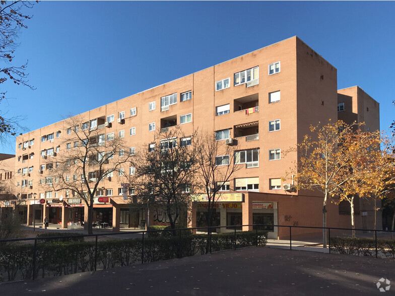 Calle Hermanos Fernández Galiano, 5, Guadalajara, Guadalajara en venta - Foto del edificio - Imagen 2 de 2