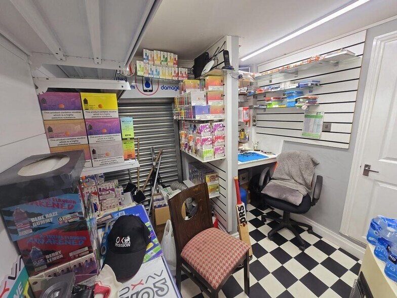 86 High St, Queensbury en venta - Foto del edificio - Imagen 3 de 22