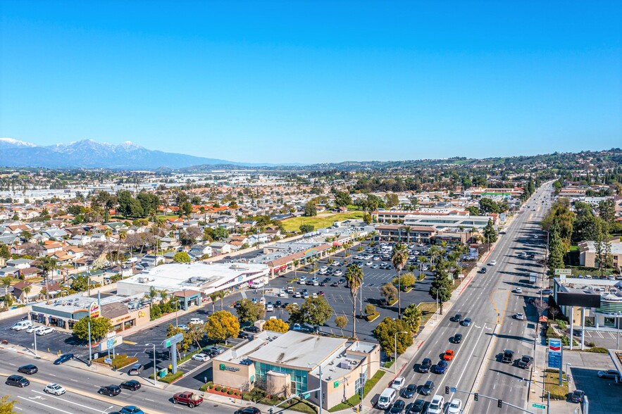 19031-19075 Colima Rd, Rowland Heights, CA en alquiler - Foto del edificio - Imagen 2 de 8