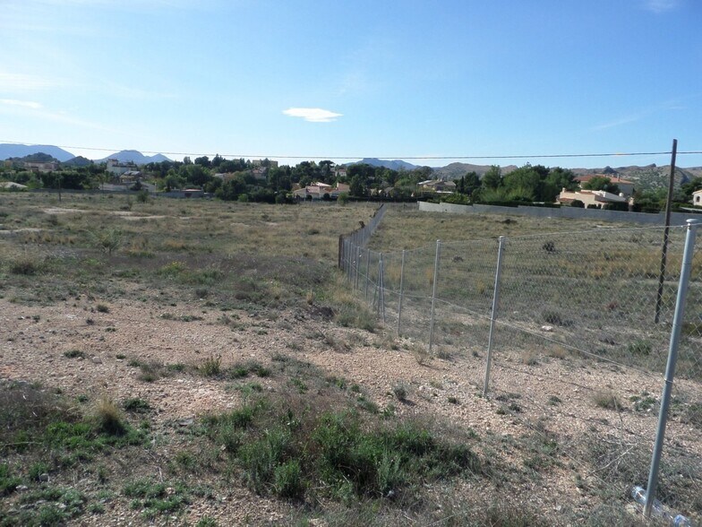 Terreno en Mutxamel, Alicante en venta - Foto del edificio - Imagen 2 de 11