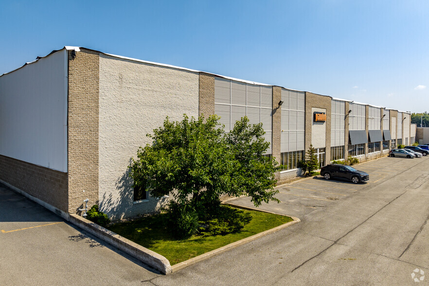 2575-2583 Rue Debray, Laval, QC en alquiler - Foto principal - Imagen 1 de 19