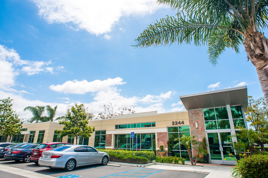 2244 Faraday Ave, Carlsbad, CA en alquiler - Foto del edificio - Imagen 1 de 14