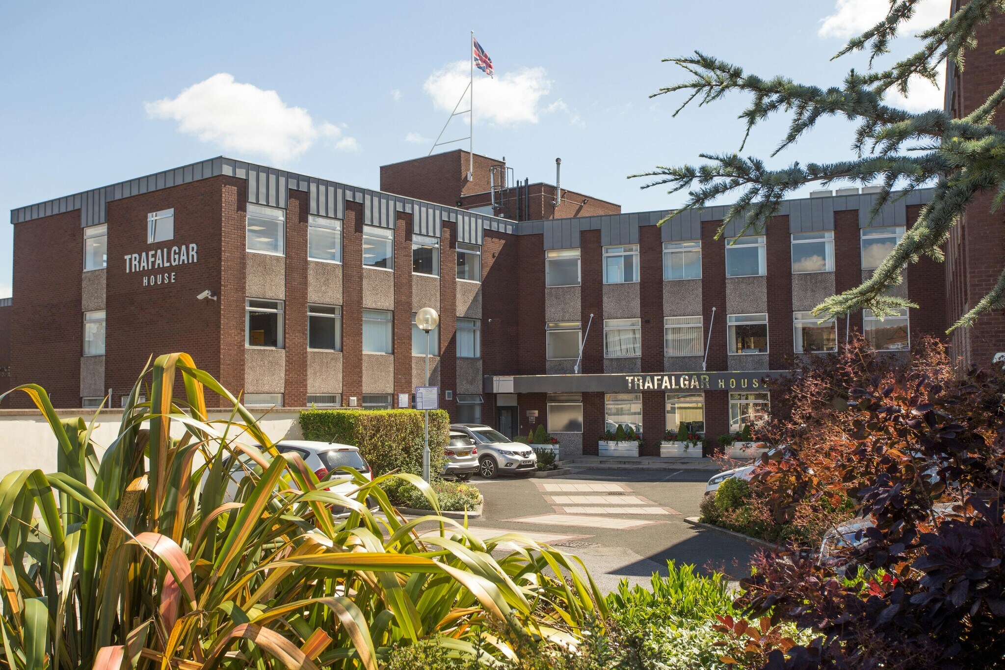 110 Manchester Rd, Altrincham en alquiler Foto del edificio- Imagen 1 de 42