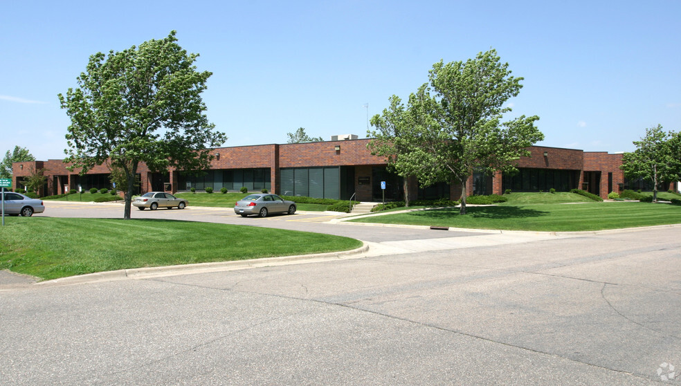 2200-2226 E 117th St, Burnsville, MN en alquiler - Foto principal - Imagen 1 de 4