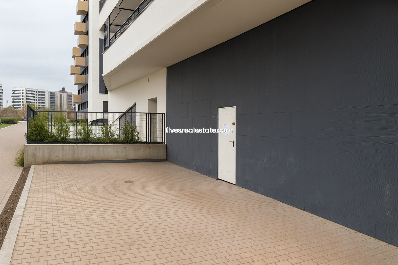 Local en Madrid, Madrid en alquiler Foto del edificio- Imagen 1 de 10