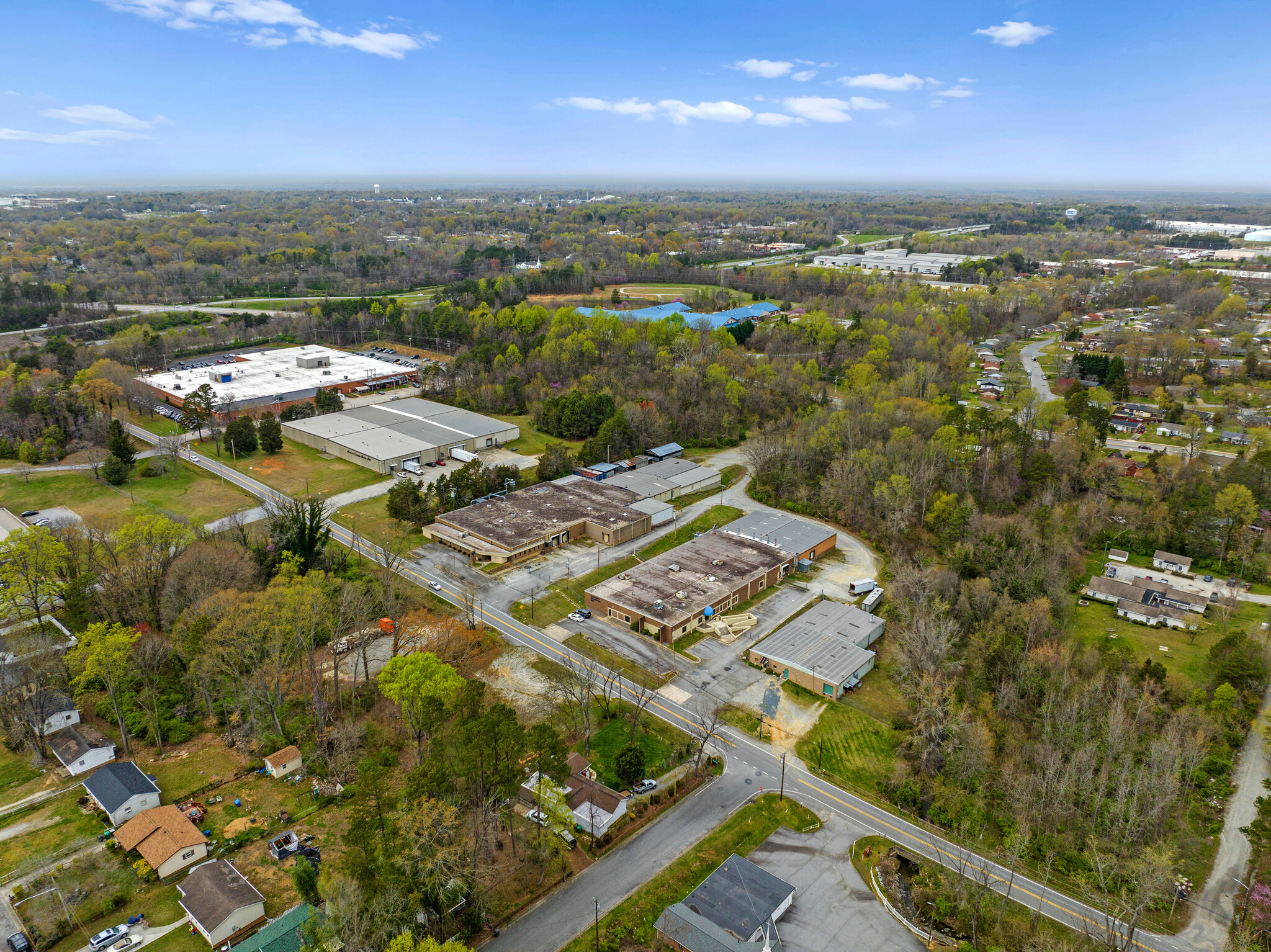 1200 Hickory Chapel Rd, High Point, NC en alquiler Foto del edificio- Imagen 1 de 7