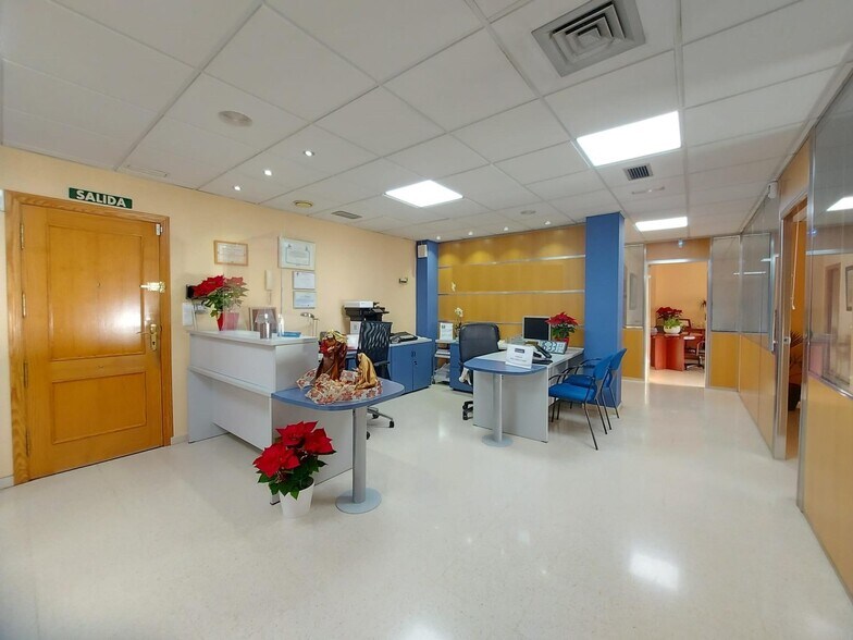 Oficina en El Ejido, Almería en venta - Foto del edificio - Imagen 3 de 26