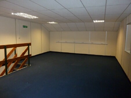 Unit 8 Collier Row Rd, Romford en alquiler - Foto del interior - Imagen 3 de 9