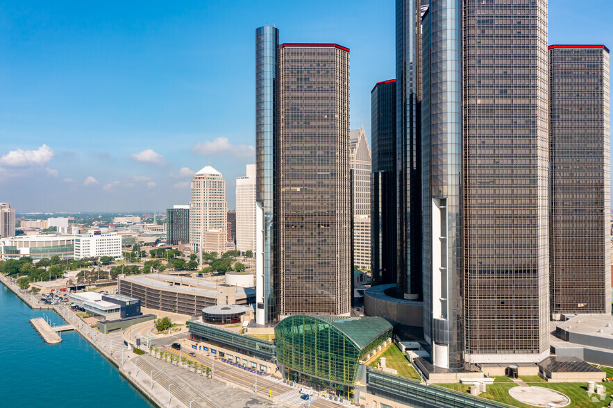 400 Renaissance Ctr, Detroit, MI en alquiler - Foto del edificio - Imagen 2 de 10