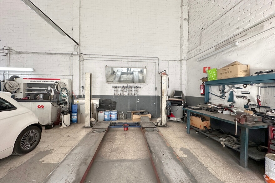 Nave en Madrid, Madrid en venta - Foto del interior - Imagen 1 de 1