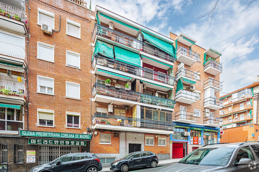 Edificio residencial en Madrid, Madrid en venta - Foto principal - Imagen 1 de 2
