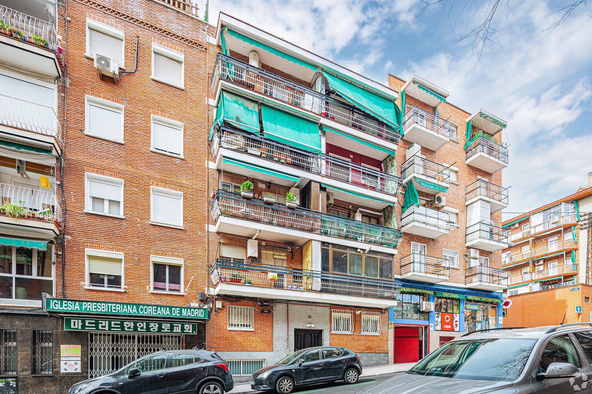 Edificios residenciales en Madrid, MAD en venta Foto principal- Imagen 1 de 3