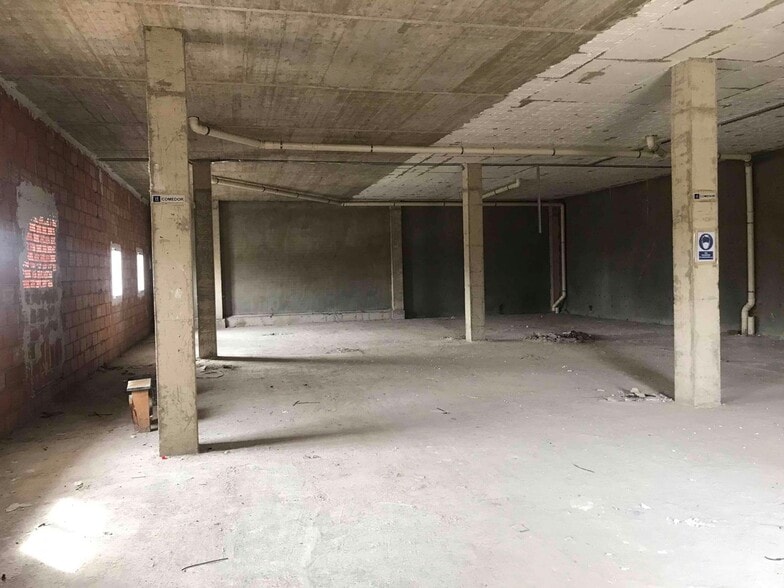 Local en San Sebastián de los Reyes, Madrid en venta - Foto del edificio - Imagen 3 de 8