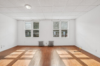 79-11 Roosevelt Ave, Jackson Heights, NY en alquiler Foto del interior- Imagen 2 de 11