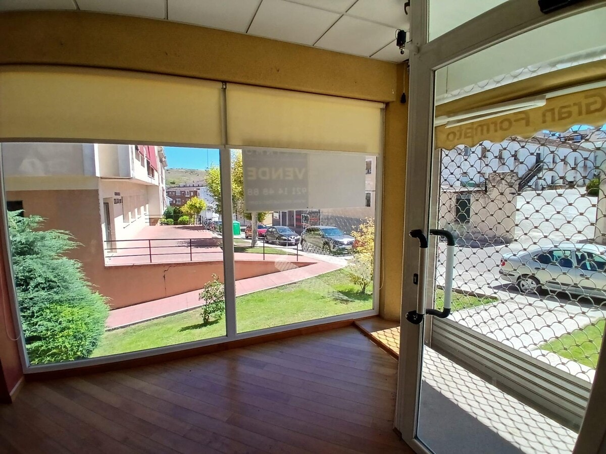 Cuéllar, SEG 40200 - - - Foto del interior - Image 2 of 7