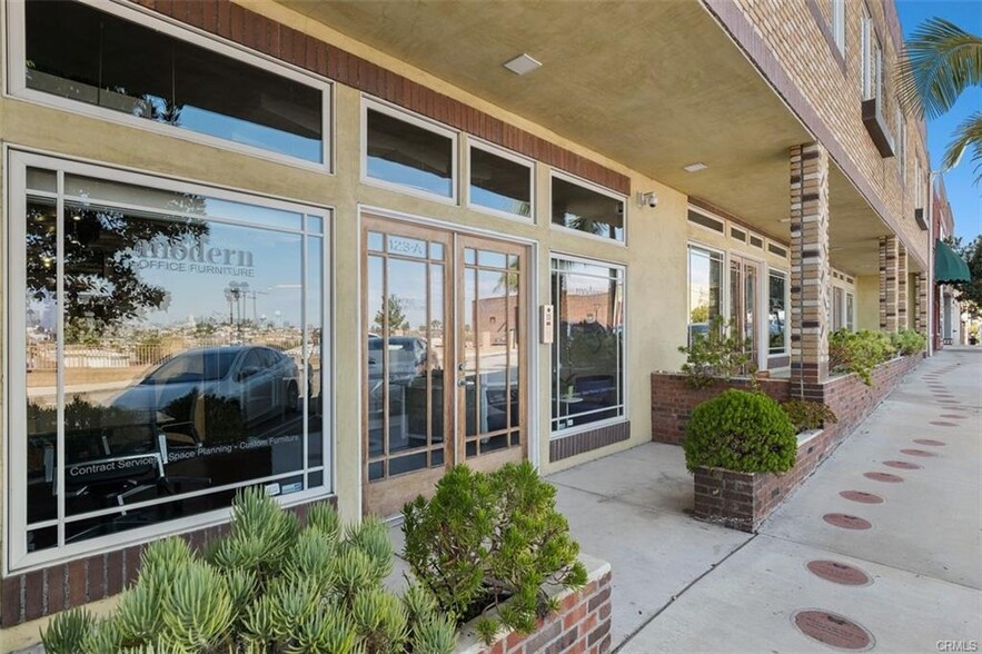 123 Richmond St, El Segundo, CA en venta - Foto del edificio - Imagen 3 de 37