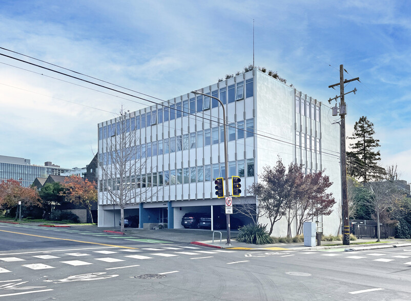 2000 Hearst Ave, Berkeley, CA en alquiler - Foto del edificio - Imagen 2 de 16