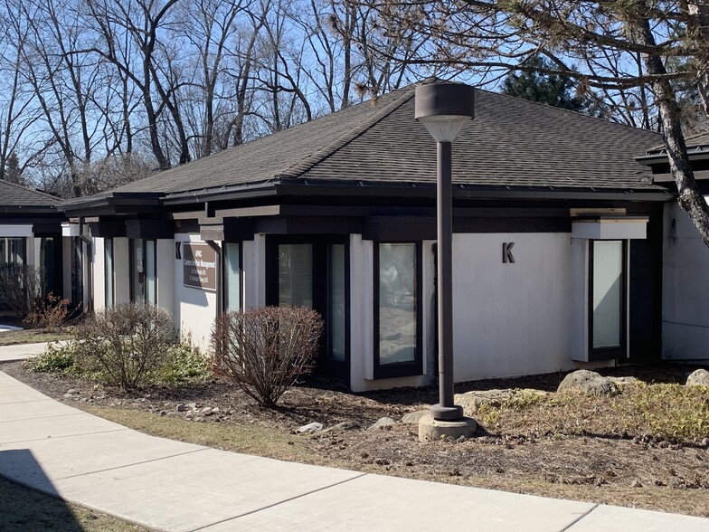 2210 Dean St, Saint Charles, IL en venta - Foto del edificio - Imagen 2 de 15