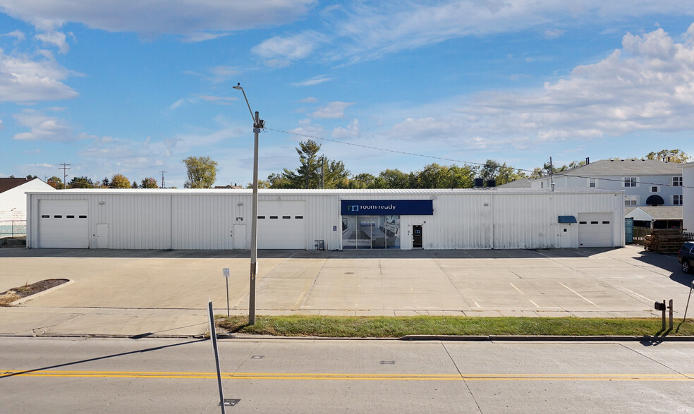 106 Oak Creek Plz, Bloomington, IL en alquiler - Foto del edificio - Imagen 2 de 23