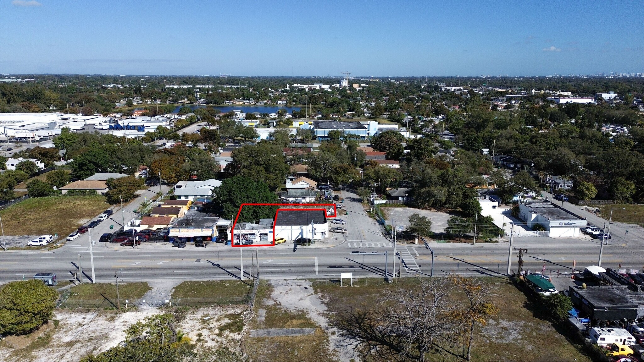 1067 Nw 79th St and 7920 Nw 10th cartera de 2 inmuebles en venta en LoopNet.es Foto principal- Imagen 1 de 19