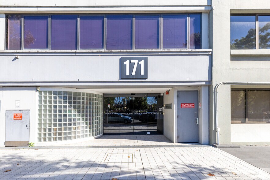 171 Bigge St, Liverpool en alquiler - Foto del edificio - Imagen 2 de 6
