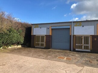 Más detalles de Dewsbury Rd, Stoke On Trent - Nave en alquiler
