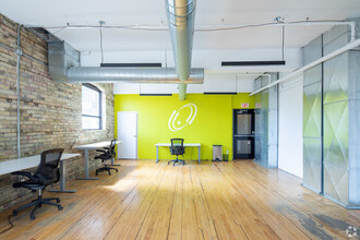 639 Queen St W, Toronto, ON en alquiler Foto del interior- Imagen 1 de 4