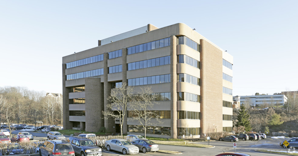 2000 Cliff Mine Rd, Pittsburgh, PA en alquiler - Foto del edificio - Imagen 1 de 8