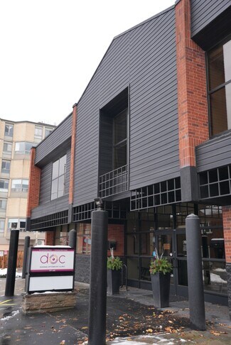 Más detalles de 160 King St W, Hamilton, ON - Oficina en venta