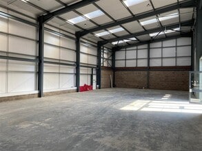 8A-8C Rolls Mill Way, Sturminster Newton en alquiler Foto del interior- Imagen 2 de 2