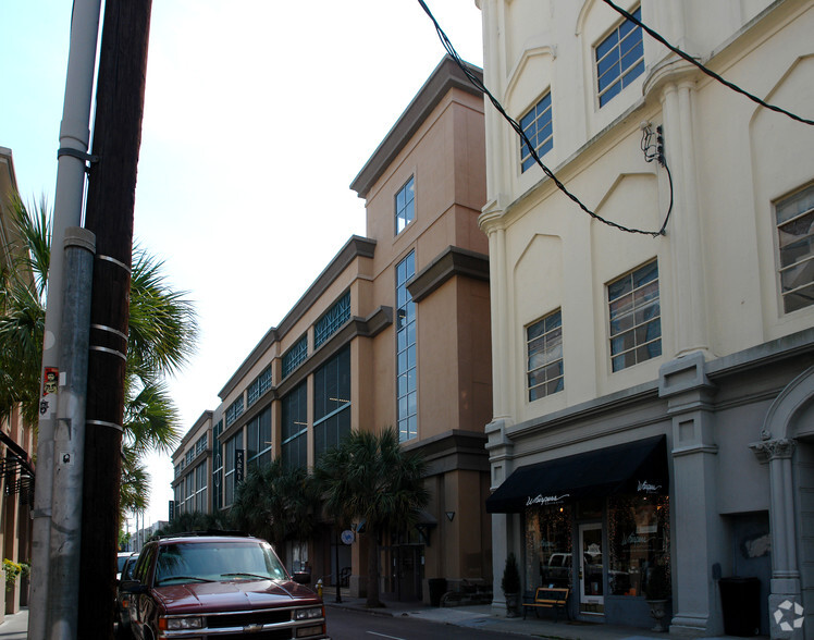 69 Wentworth St, Charleston, SC en alquiler - Foto del edificio - Imagen 2 de 2