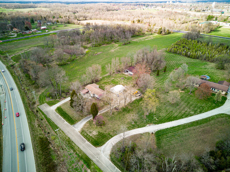 8890 Old State Road 60, Sellersburg, IN en venta - Foto principal - Imagen 1 de 4