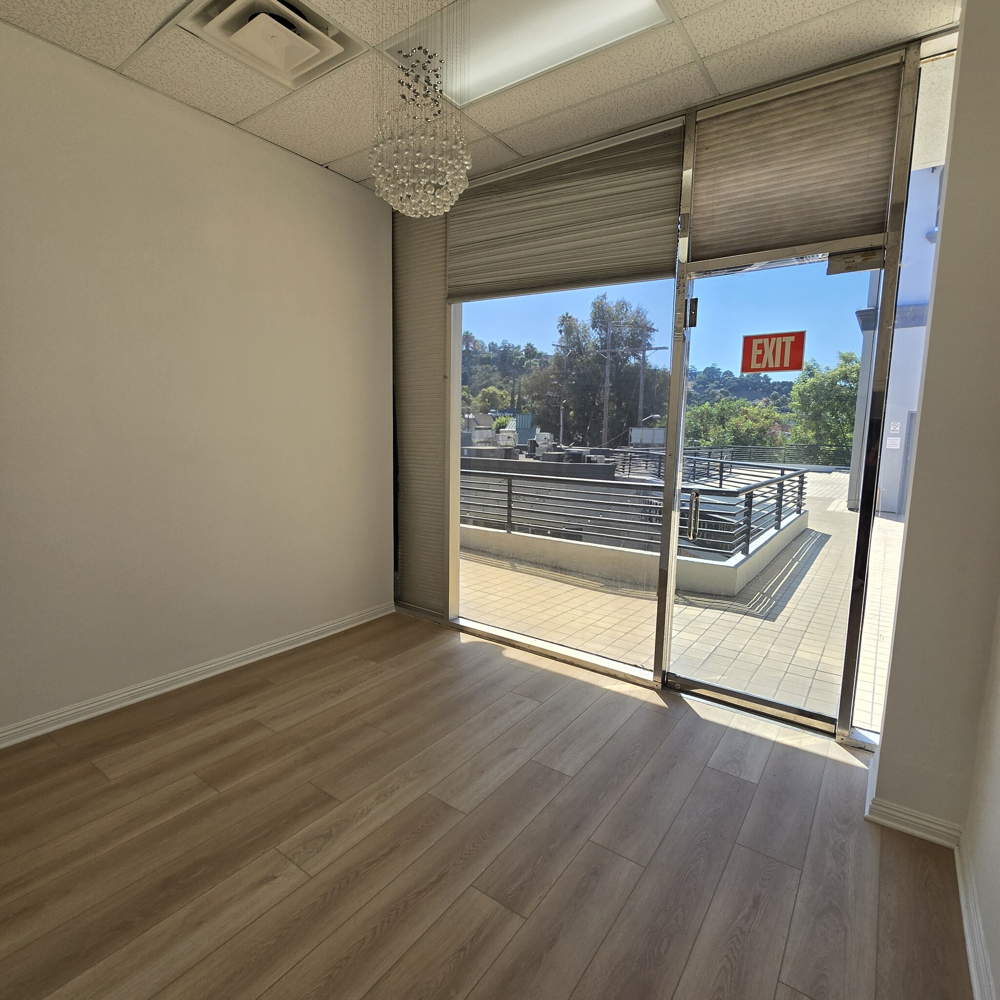 12265 Ventura Blvd, Studio City, CA en alquiler Foto del interior- Imagen 1 de 7