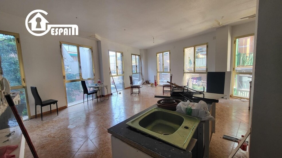 Local en Alcorcón, Madrid en venta - Foto del interior - Imagen 2 de 22