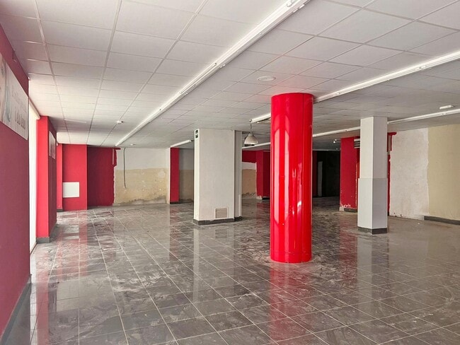 Más detalles de Carrer Vint-I-Dos, Tarragona - Local en alquiler