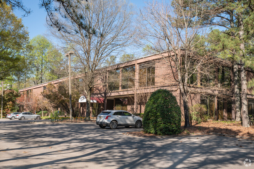 924 Montclair Rd, Birmingham, AL en alquiler - Foto del edificio - Imagen 1 de 5