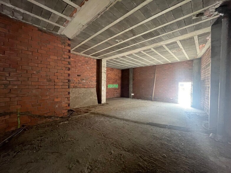 Avenida Naturais de Fene, 8, Fene, La Coruna en venta - Foto del edificio - Imagen 2 de 5